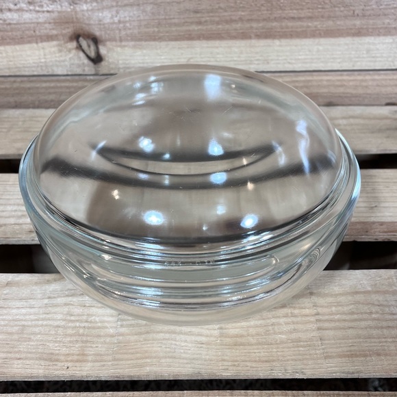 Vintage Pyrex Ovenware Bowl with Lid, 1 1/2 Quart, Clear Made in USA - Picture 5 of 11
